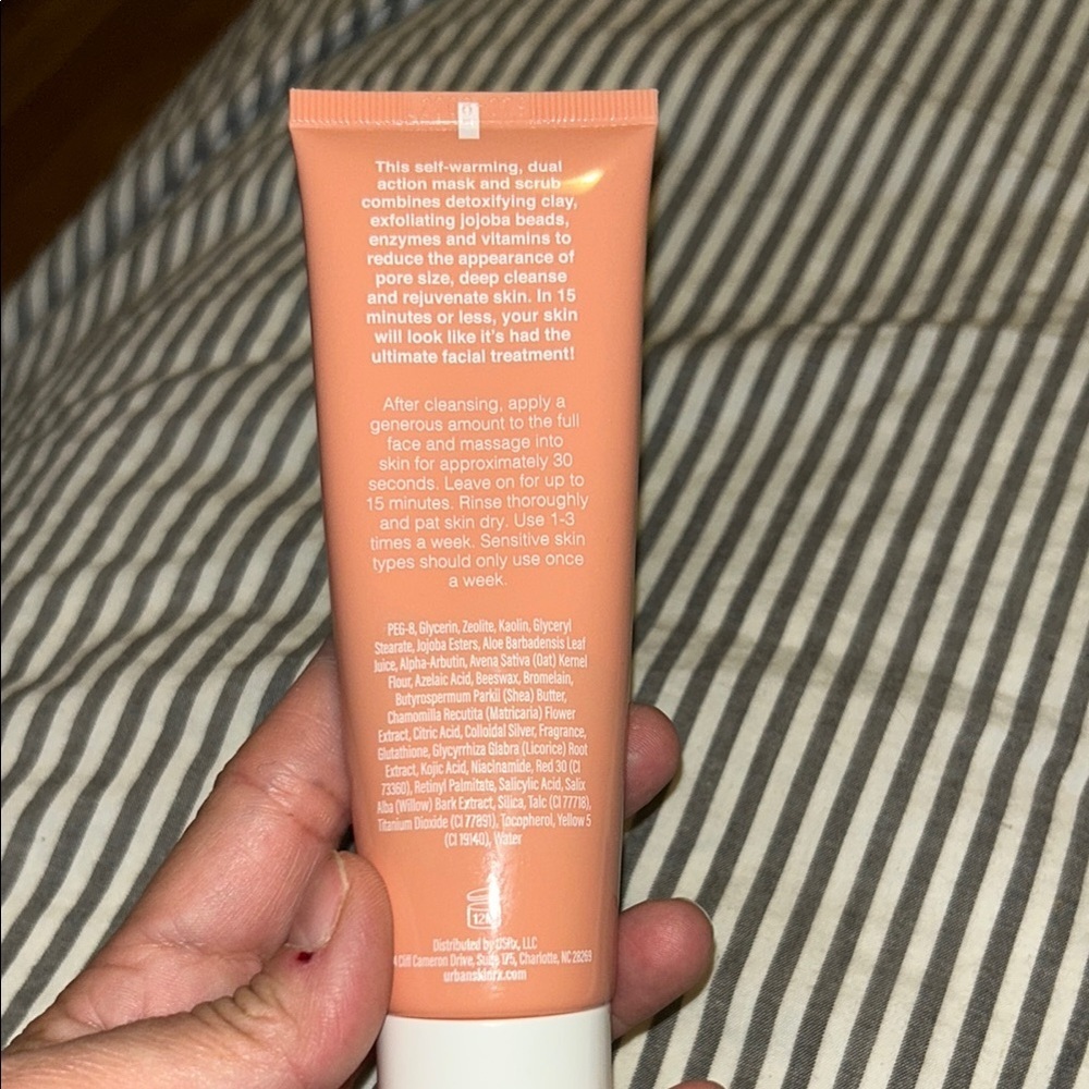 NEW 🆕 DETOX MASK AND SCRUB - Picture 4 of 4